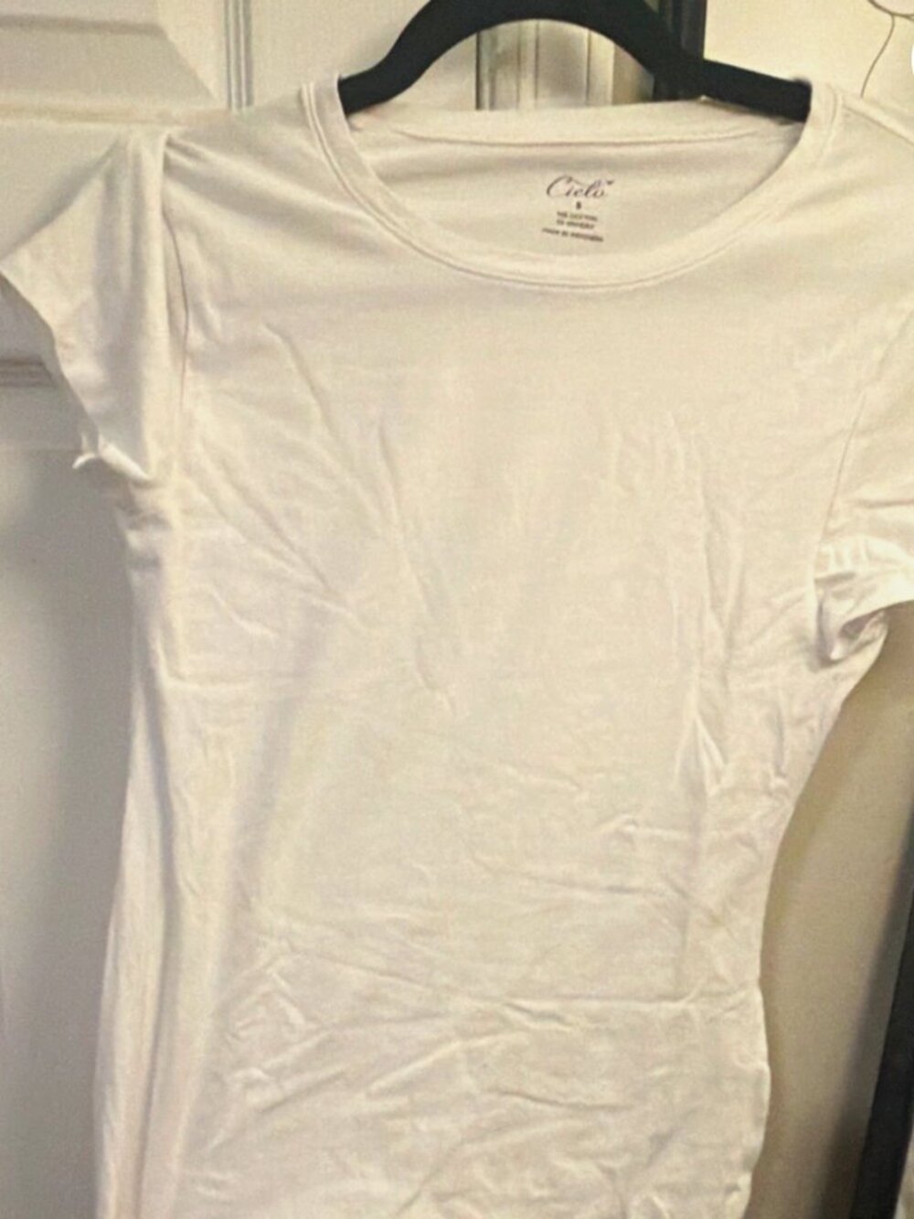 White Short Sleeve Small Cielo Tee
